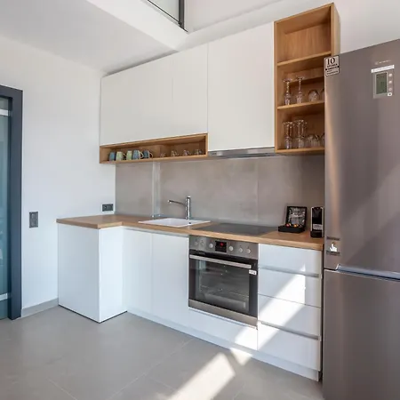 Thalos Luxury Living I *