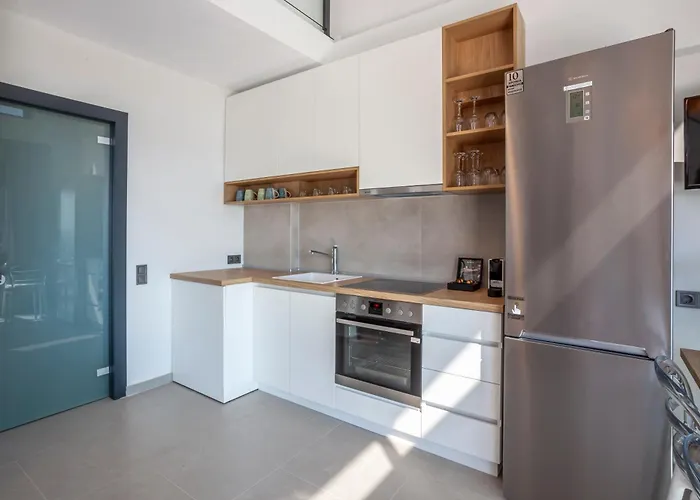 Thalos Luxury Living I *