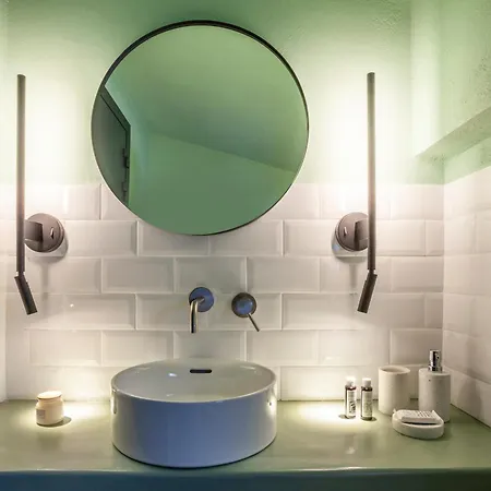 Thalos Luxury Living I *