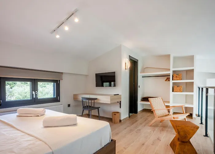 Thalos Luxury Living I 別荘 *